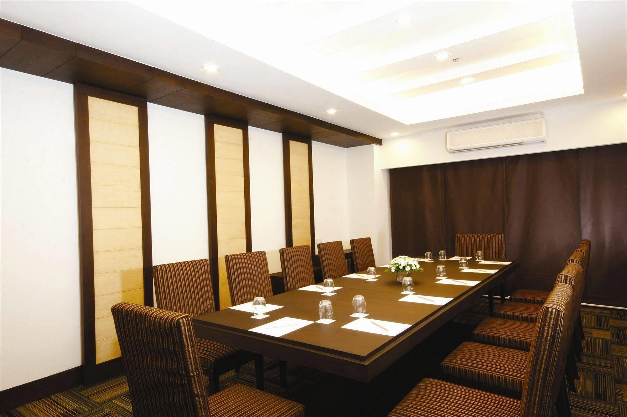 Kantary Hotel Kabinburi Zewnętrze zdjęcie